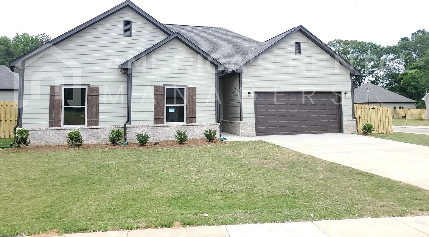 Home for Rent in Clanton, AL... Available to View with 48 Hours Notice — Photo 1