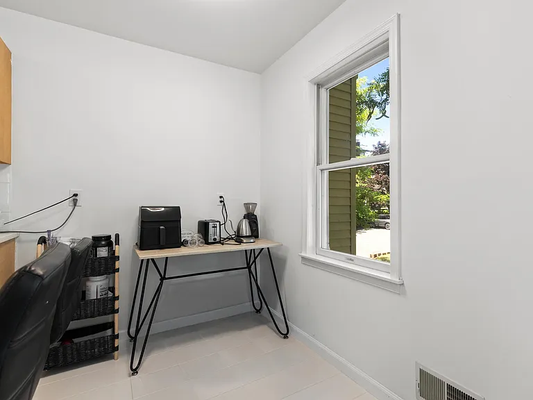 39B Hamilton Ave — Photo 12