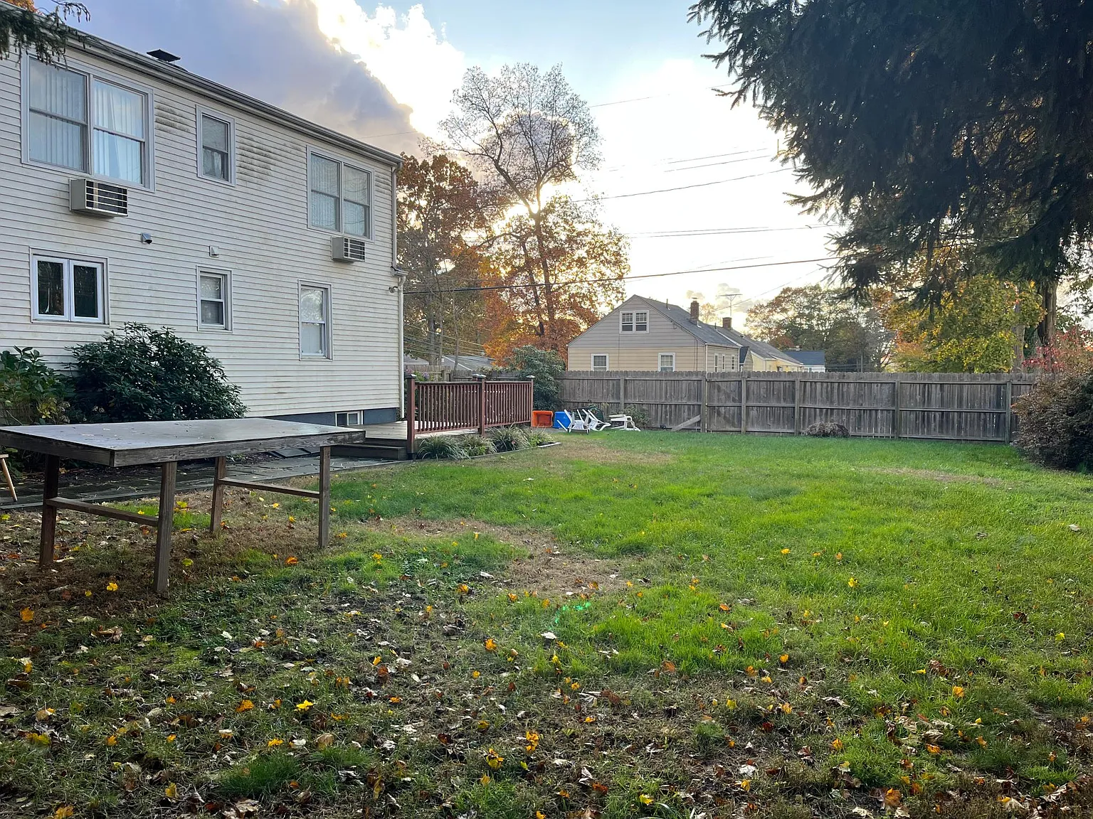 5 bed, 1500 sqft, $5,000 — Photo 2