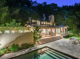 2964 University Ter NW, Washington, DC 20016