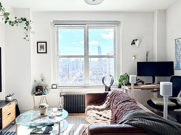 200 W 108th St APT 15G, New York, NY 10025