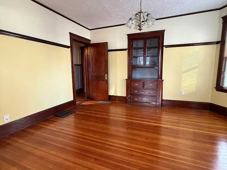 13 Stadium Rd — Photo 8