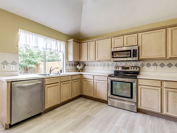2_7505Gillon-18.jpg
