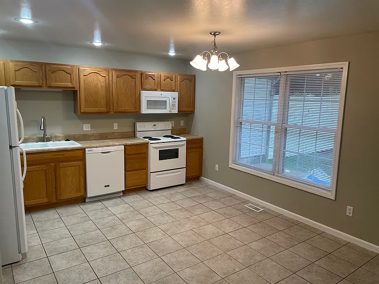 Timberline Dr — Photo 9