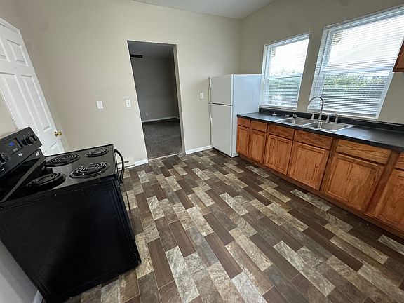 2nd image of 723 W Jefferson St APT 3