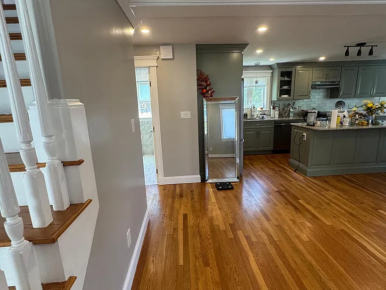 16 Moody St — Photo 14