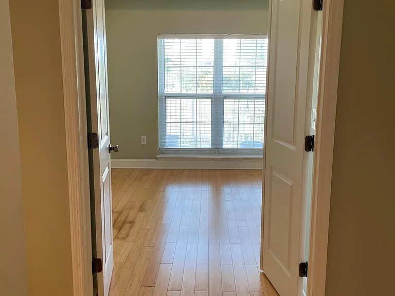 400 E Bay St #202 — Photo 18