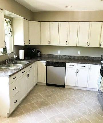 3rd image of 306 Belair Dr