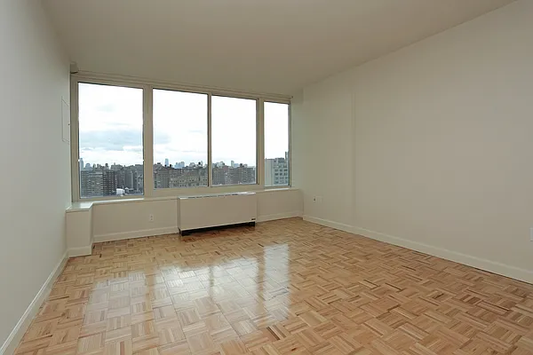 Rented by Stonehenge NYC LLC | media 8