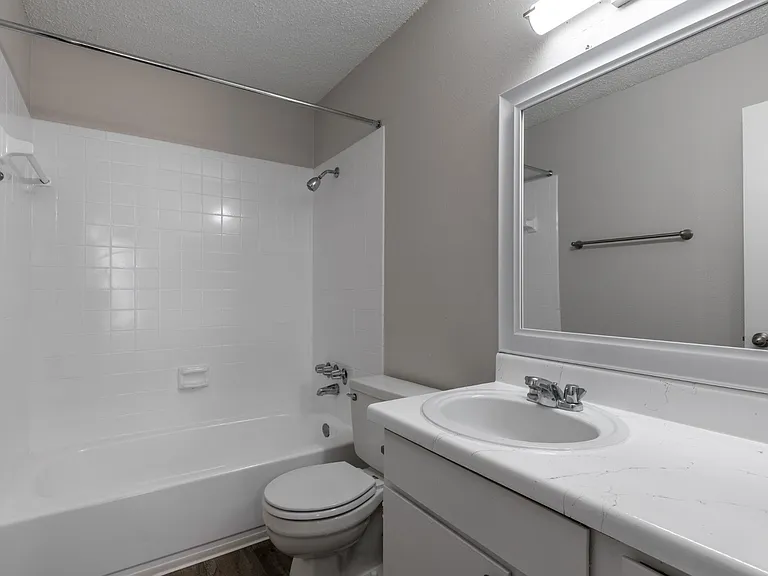 Preston Oaks — Photo 44