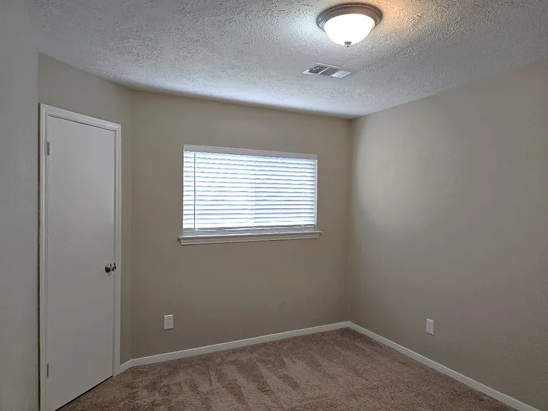 19618 Stillhouse Dr — Photo 15