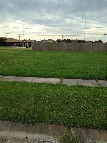 1st image of 3716 Ventura Dr
