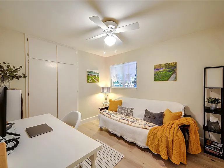 6237 Hancock Ave — Photo 15