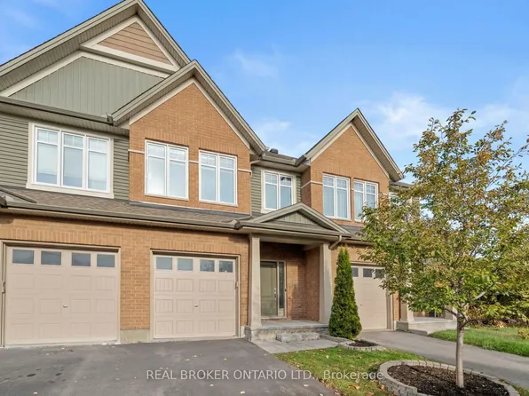 792 Cedar Creek Dr, Ottawa, ON K1T 0M6