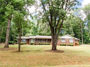 80 Delia Dr, Commerce, GA 30529