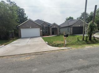 210 S Algeria St, Texas City, TX 77591