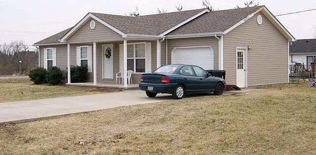 1st image of 19 Gentry Dr