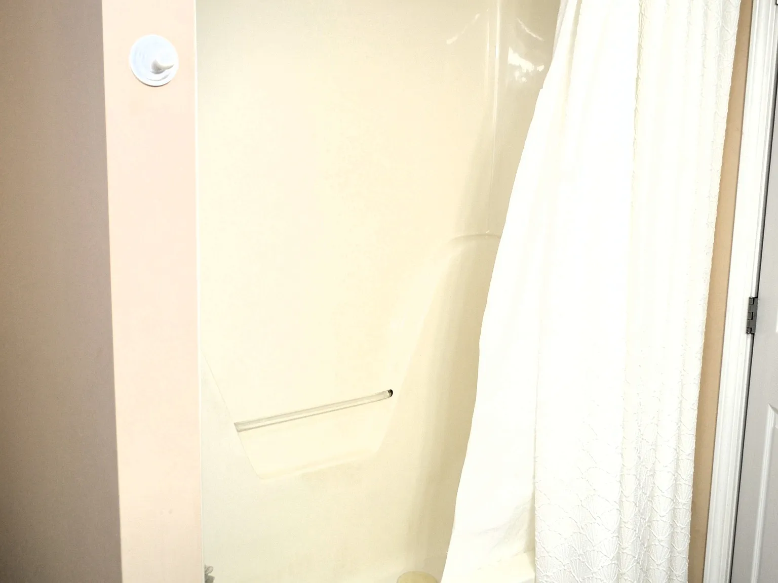 2 bed, 1000 sqft, $1,500 — Photo 4
