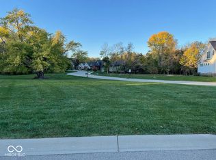 15276 Maple Ridge Dr, Carmel, IN 46033