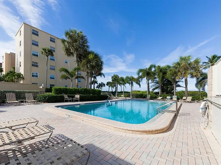 4325 Gulf Of Mexico Dr #208 — Photo 34