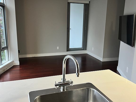 3rd image of 1255 Seymour St #701