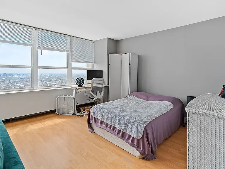 655 W Irving Park Rd #5305 — Photo 8