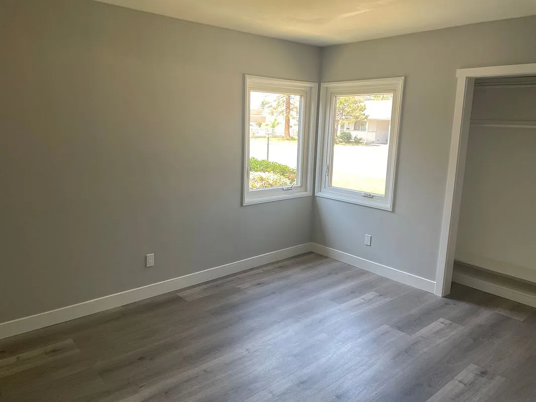 3 bed, 2.0 bath, 1552 sqft, $3,900 — Photo 3