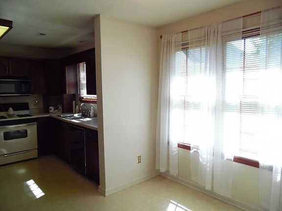5th image of 1725 W Lakeview Dr Unit 59