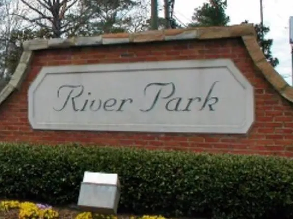 303 Hiawassee Dr, Woodstock, GA 30188