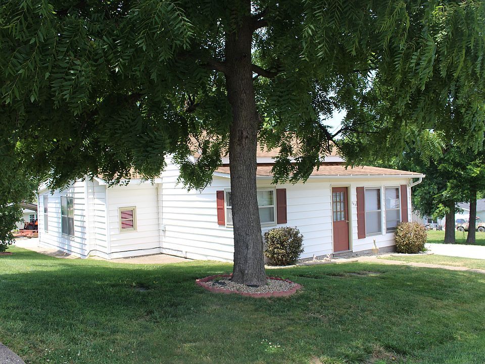 1st image of 703 N 4th St