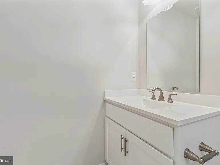 173 Little Whim Rd — Photo 19