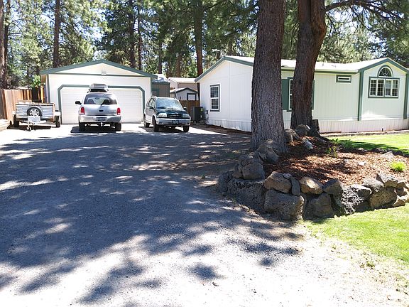 3rd image of 60974 McMullin Dr