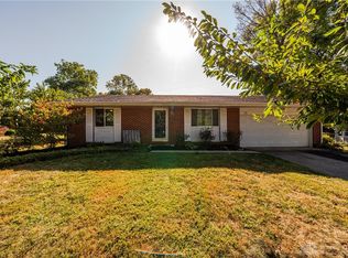 15 Sexton Dr, Xenia, OH 45385