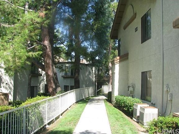 4th image of 22721 Lakeway Dr Unit 407