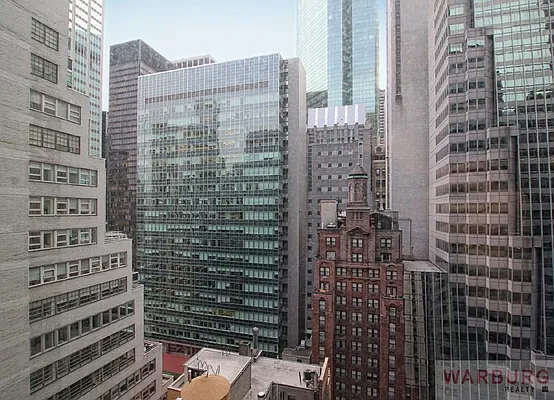 Rented by Warburg | media 7