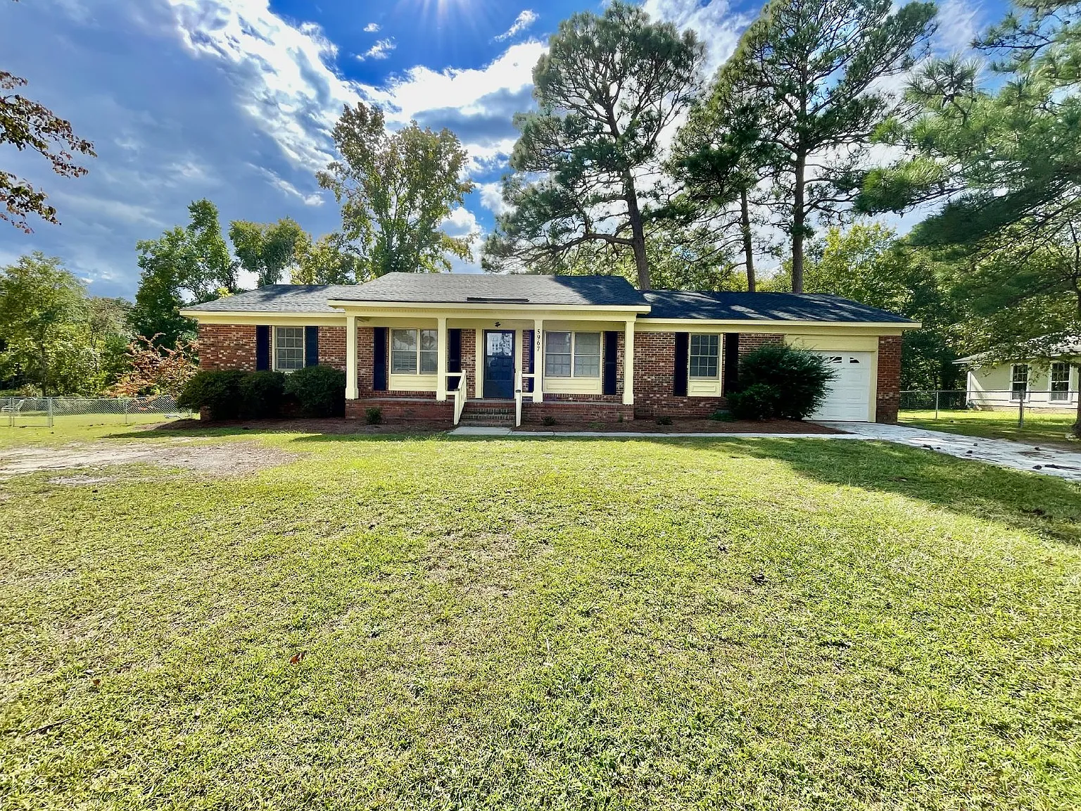 3 bed, 2.0 bath, 1482 sqft, $1,625 — Photo 1