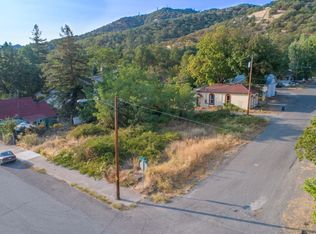 505 4th Ave, Gold Hill, OR 97525