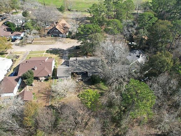 3rd image of 7515 Brush Wood Dr