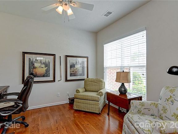 4th image of 29016 Eagle Ln