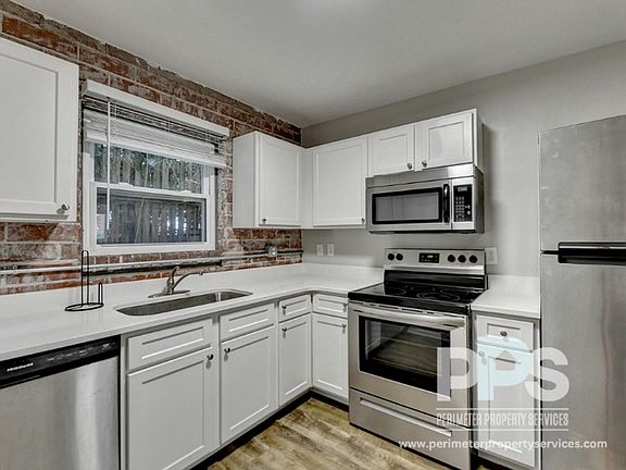 2nd image of 221 Lampkin St NE APT 8