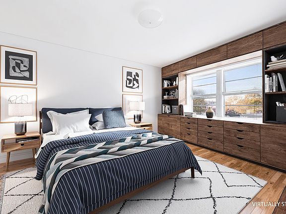3rd image of 2958 Avenue