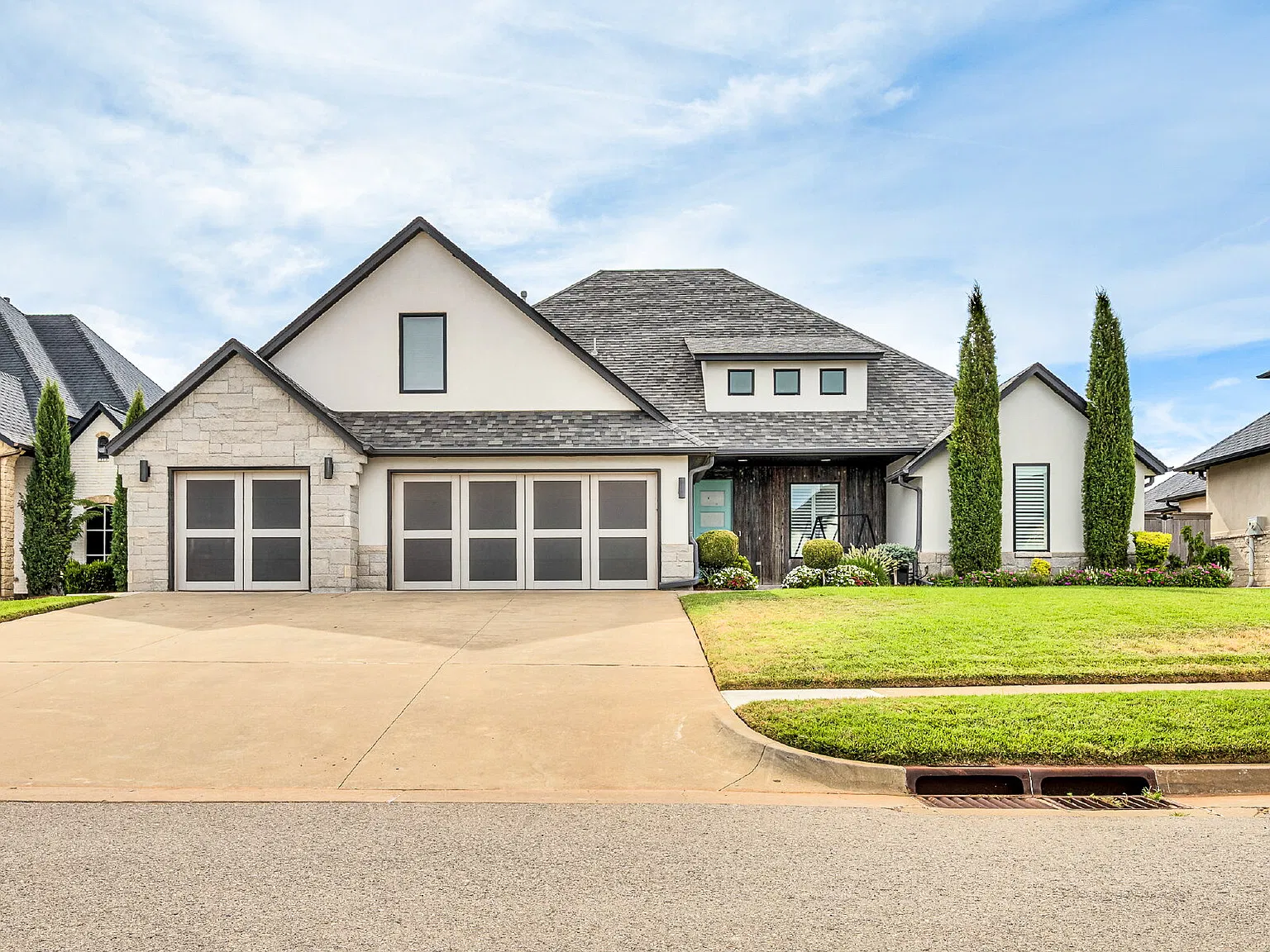 4 bed, 3.0 bath, 2977 sqft, $4,495 — Photo 1