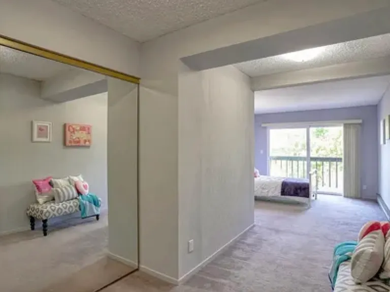 311 Vista Heights Rd — Photo 9