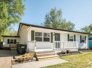 1518 E 28th Ter, Lawrence, KS 66046