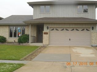 621 Driftwood Ave, Romeoville, IL 60446
