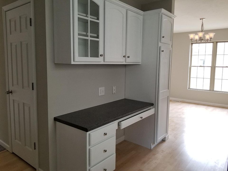 2nd image of 4002 Marryat Dr