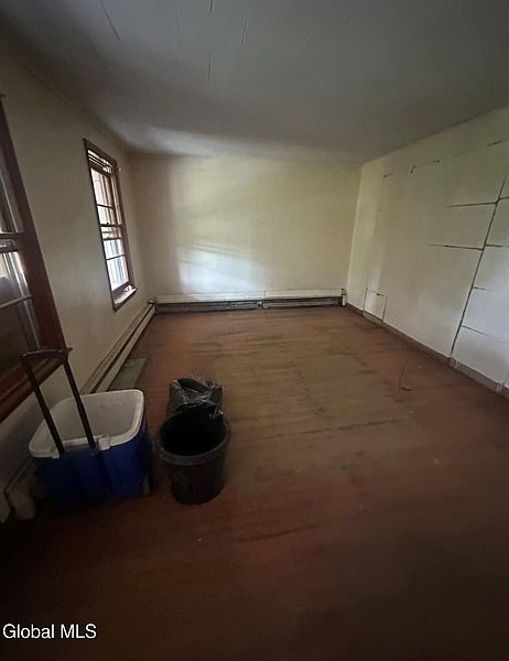 3rd image of 1434 2nd Street