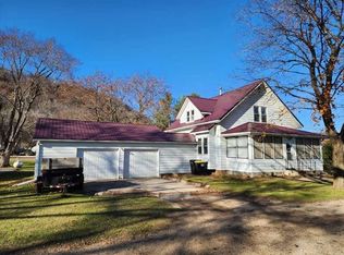 475 Main St SW, New Albin, IA 52160