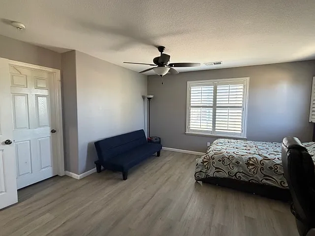 2297 Treetop Ln — Photo 9