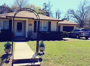 407 W Valverde St, Brenham, TX 77833